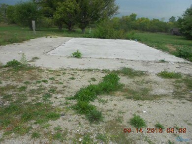 Land/Lot.
