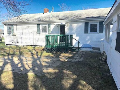 13 Wood Rd, Middletown, RI 02842 - photo 2