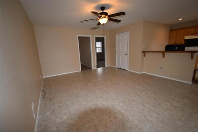 208 N Main unit C, Sadler, TX 76264 - photo 3