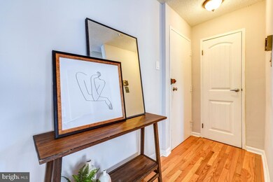 Woodley Condominium unit 307, Washington, DC 20009 - photo 4