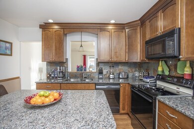 25 Garfield St, Taunton, MA 02780 - photo 3