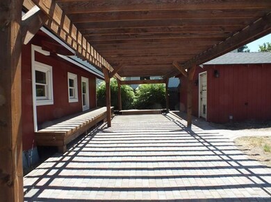 515 NW Columbia St, Bend, OR 97701 - photo 2