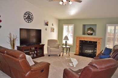 Living Room (2)