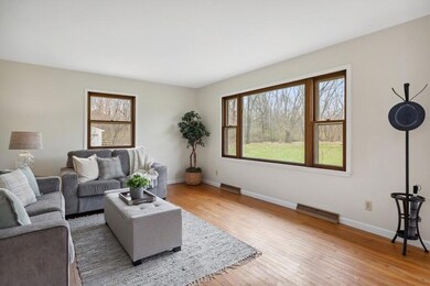 06_200DignanLn_165_LivingRoom_LowRes