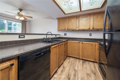 2436 I St NE unit F, Auburn, WA 98002 - photo 7