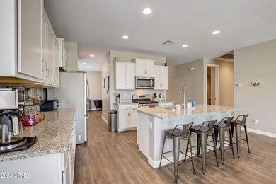 W Pleasant Oak Way -013