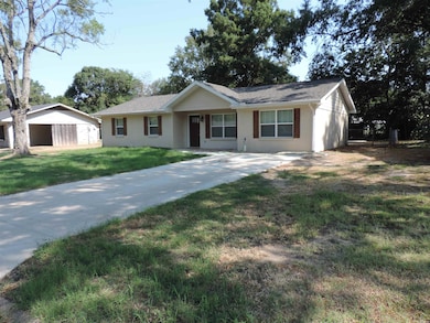 6 Paul St, Mc Gehee, AR 71654 - photo 2