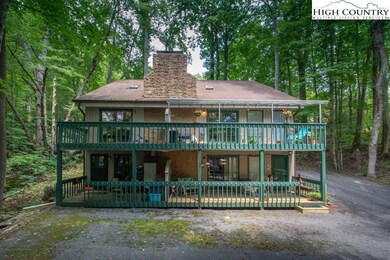 157 S Slope Loop unit M4, Banner Elk, NC 28604 - photo 2