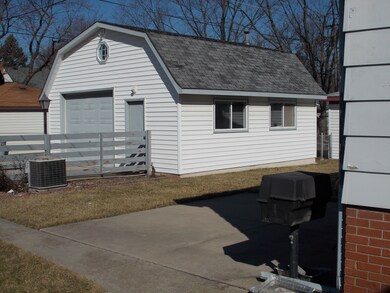 Or Extra Heated 2 Car Garage