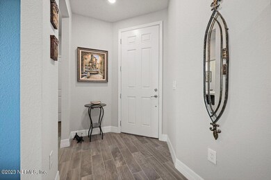 188 Rock Spring Loop Foyer