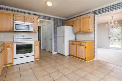 602 Brookwood St, Lansing, KS 66043 - photo 6