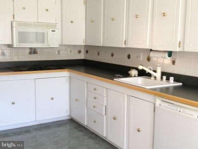 5 Tyburn Ct, Lutherville Timonium, MD 21093 - photo 5