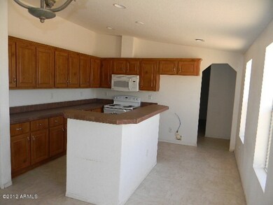 #023-282339 Kitchen 1