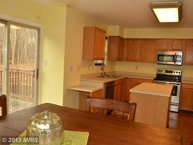 9815 Sherwood Farm Rd, Owings Mills, MD 21117 - photo 7