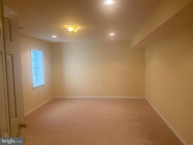 8050 Settle Ct, Waldorf, MD 20603 - photo 2