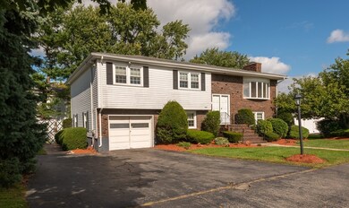 8 Pevwell Dr, Saugus, MA 01906 - photo 2