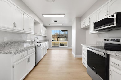 2079 Wilder Dr, Redding, CA 96001 - photo 2