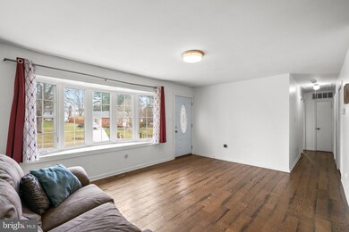 226 Embleton Rd, Owings Mills, MD 21117 - photo 4