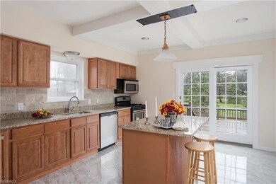 This picturesque kitchen will inspire you to creat