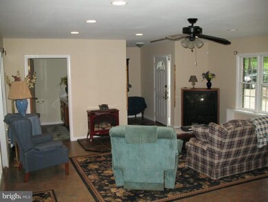 3 Holly Ln, Pilesgrove, NJ 08098 - photo 5