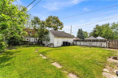 2500 E 32nd St, Lorain, OH 44055 - photo 7