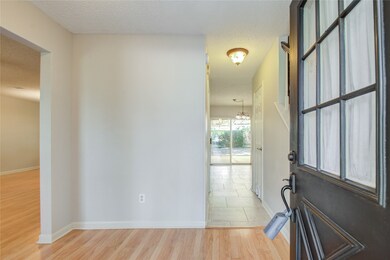 7803 Maple Brook Ln, Houston, TX 77095 - photo 5