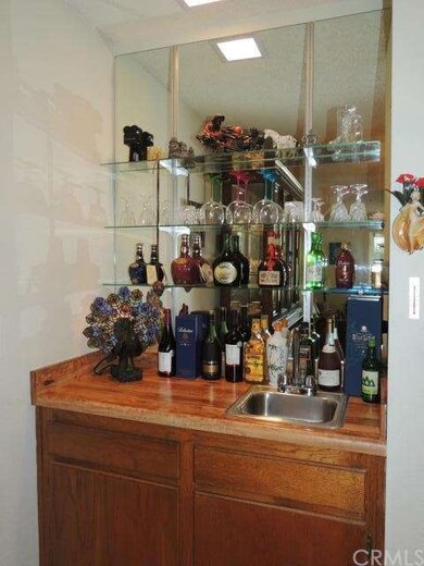 Wet bar