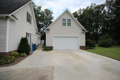 2265 Edgewater Dr, Winterville, NC 28590 - photo 7