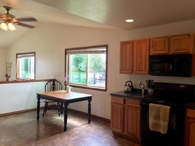 236 Sleepy Horse Ln, Kalispell, MT 59901 - photo 4