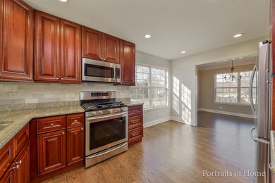 515 W 2nd St, Elmhurst, IL 60126 - photo 3