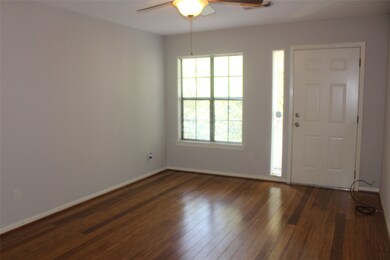 1609 1/2 Driscoll St, Houston, TX 77019 - photo 2