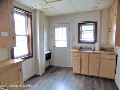 511 513 Washington, Jermyn, PA 18433 - photo 4