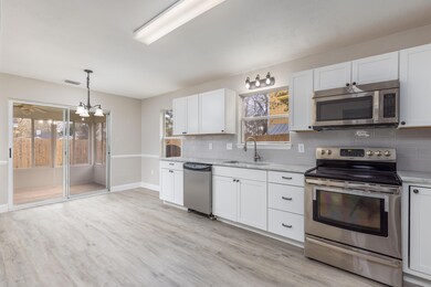 1679 Bennett_s End-15