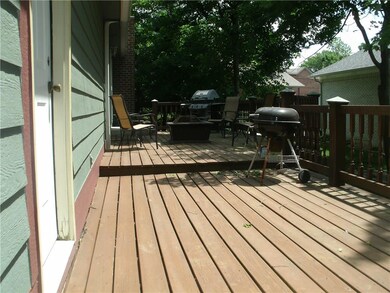 914 Valburn Ct, Beech Grove, IN 46107 - photo 6