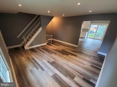 2913 Wythe Ct, Woodbridge, VA 22191 - photo 3