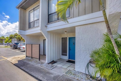 4001 Beneva Rd unit 405, Sarasota, FL 34233 - photo 2