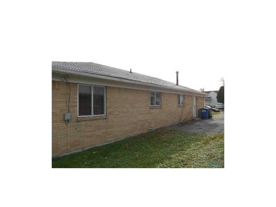 Exterior Side View.
