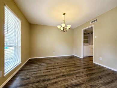 4130 Santa Barbara Dr, Dallas, TX 75214 - photo 4