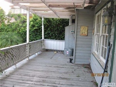 LARGE DECK