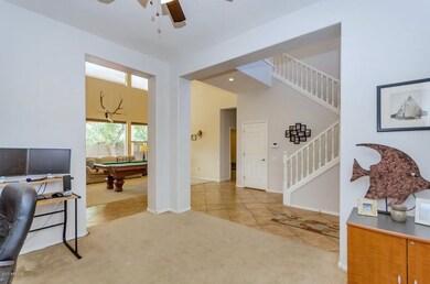 2103 N Rascon Loop-large-004-14-Entryway