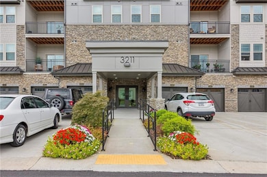 3211 Orwell Way unit 4205, Cumming, GA 30041 - photo 5