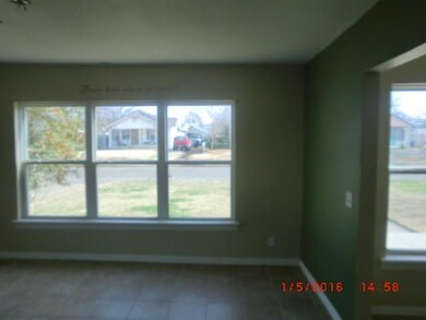 1610 N Market Ave, Shawnee, OK 74804 - photo 6