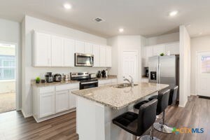 141 Hugh Dr, Killeen, TX 76542 - photo 3