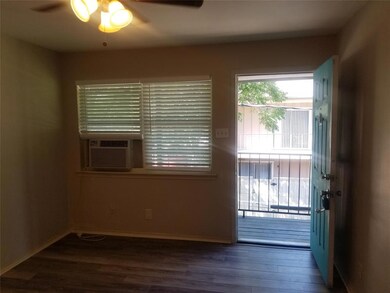 2206 W Hickory St unit 10, Denton, TX 76201 - photo 3