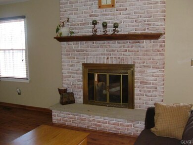 4640 Shuler St, Allentown, PA 18103 - photo 4