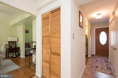 7721 Michele Dr, Hyattsville, MD 20785 - photo 6