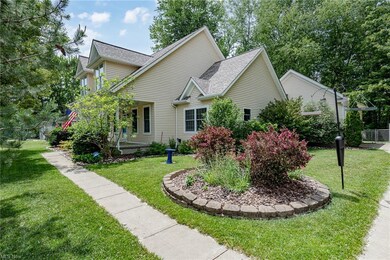 736 Harris Rd, Sheffield Lake, OH 44054 - photo 3