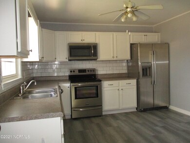 108 Cardinal Rd, Jacksonville, NC 28546 - photo 6