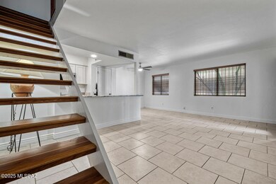 6642 E Calle Alegria unit C, Tucson, AZ 85715 - photo 6