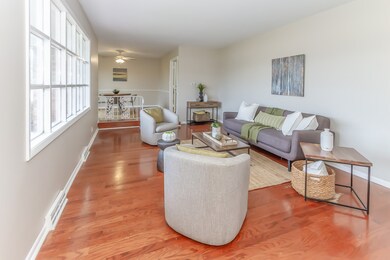 835 Spring Valley Dr, Anderson, IN 46011 - photo 3